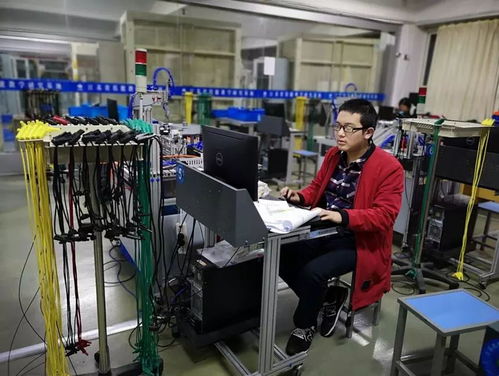 快來(lái)投票 選出你心中最亮的 校園之星 青年之星 禮儀之星 學(xué)習(xí)之星 技能之星